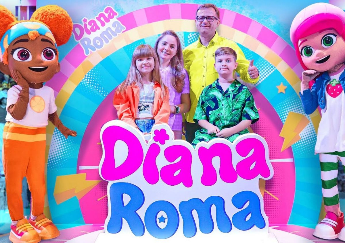 Creator family at the Diana and Roma live show